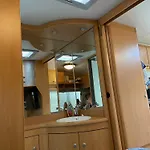 Roehrencamp Schoeten/apolda * אפולדה