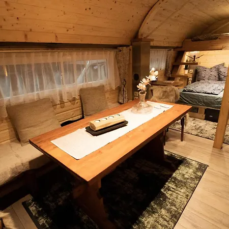 Roehrencamp Schoeten/apolda 阿波尔达